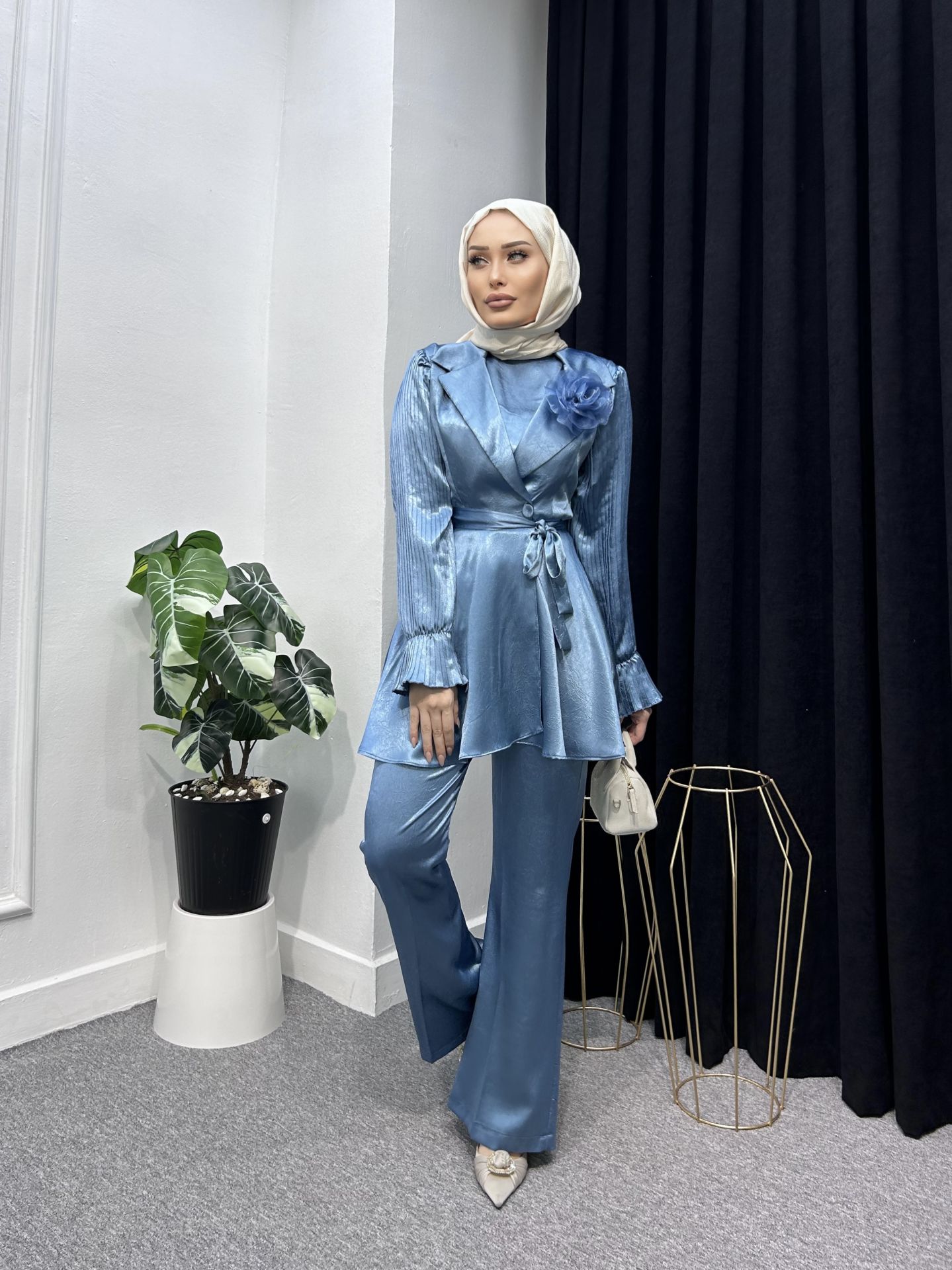 MORE AKSESUAR DETAYLI KOLU PİLİSELİ SATEN TAKIM - 6287